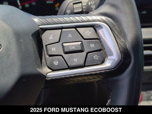 Used 2025 Ford Mustang Coupe RWD image 18