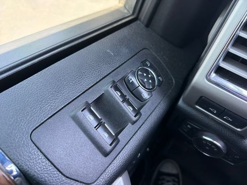 Used 2015 Ford F150 Lariat AWD/4WD image 11