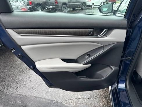 Used 2020 Honda Accord EX-L image 17