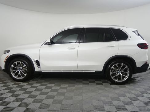 Used 2024 BMW X5 sDrive40i w/ Parking Assistance Package RWD image 6