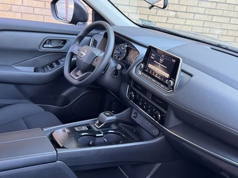 New 2026 Nissan Rogue S image 7