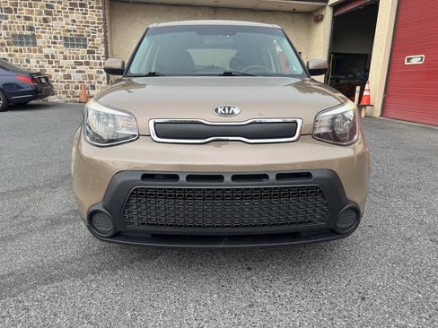 Used 2014 Kia Soul FWD image 10