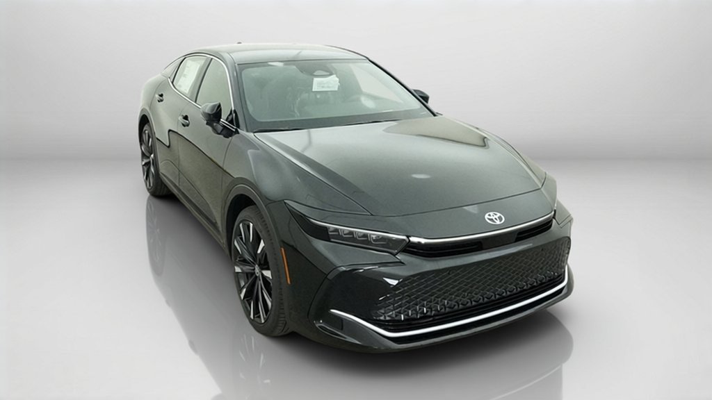 New 2026 Toyota Crown Platinum AWD/4WD image 31