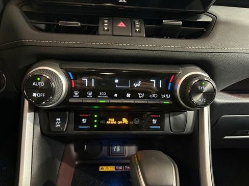 Used 2025 Toyota RAV4 Limited w/ Advanced Technology Package image 21