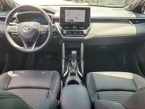 Used 2024 Toyota Corolla Cross AWD Hybrid w/ Convenience Package image 13