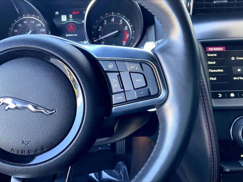 Used 2020 Jaguar F-TYPE Checkered Flag image 22