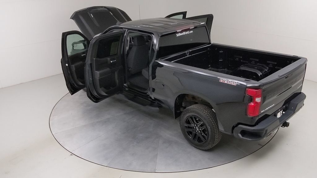 Used 2021 Chevrolet Silverado 1500 Custom Trail Boss AWD/4WD image 51