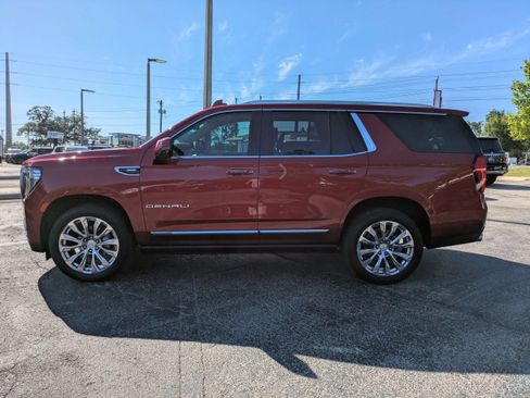 Used 2024 GMC Yukon Denali w/ Advanced Technology Package AWD/4WD image 6