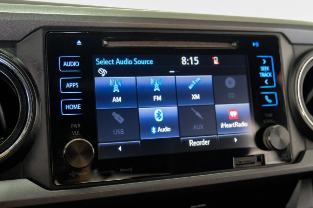 Used 2018 Toyota Tacoma TRD Off-Road w/ Technology Package AWD/4WD image 28