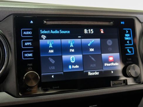 Used 2018 Toyota Tacoma TRD Off-Road w/ Technology Package AWD/4WD image 28
