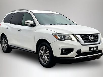 Used 2018 Nissan Pathfinder SV