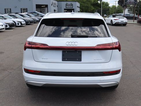 Used 2021 Audi e-tron Premium Plus w/ Premium Plus Package AWD/4WD image 6
