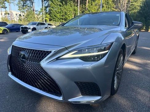 Used 2022 Lexus LS 500 RWD image 9