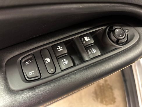 Used 2021 Jeep Compass Sport w/ Cold Weather Group image 22