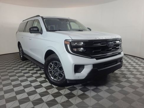 Used 2025 Ford Expedition Max Active image 1