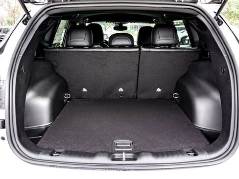 New 2026 Jeep Compass Latitude image 21