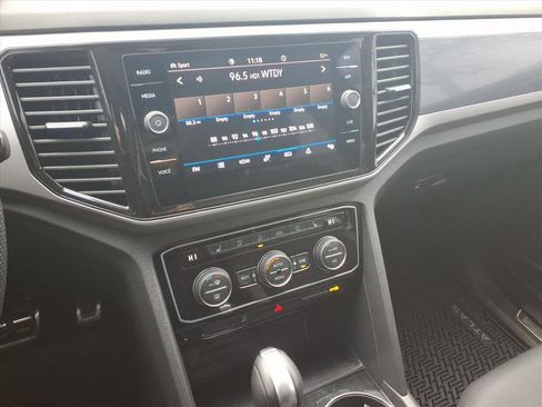 Certified 2023 Volkswagen Atlas SEL Premium image 25