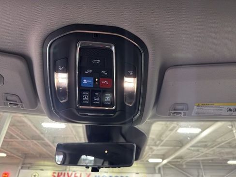 Certified 2024 Jeep Grand Cherokee Limited w/ Luxury Tech Group II image 21