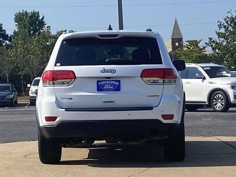 Used 2018 Jeep Grand Cherokee Laredo RWD image 4