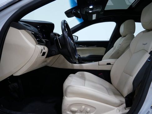 Used 2019 Cadillac CTS Luxury image 15
