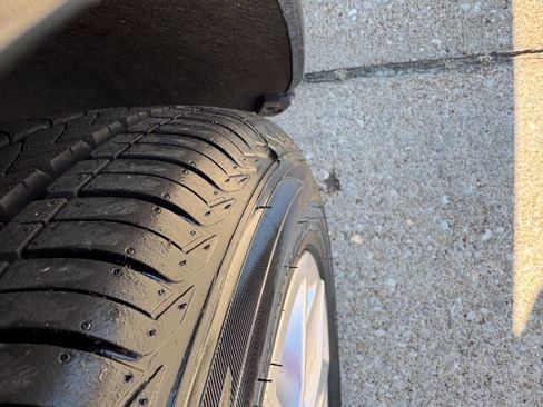 Used 2020 Chevrolet Malibu LT image 6