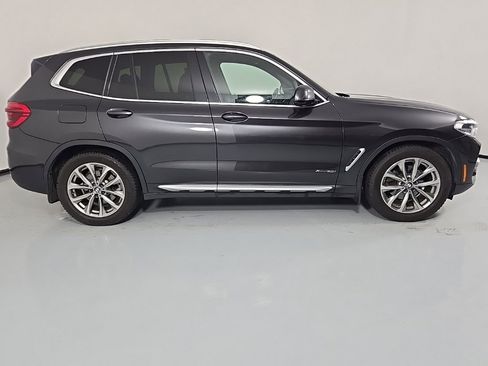 Used 2018 BMW X3 xDrive30i image 4
