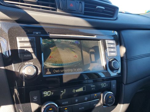 Certified 2020 Nissan Rogue SL image 22