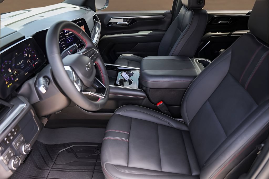 Used 2026 Chevrolet Tahoe RST w/ RST Performance Edition AWD/4WD image 9