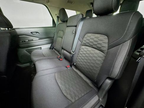 Certified 2024 Nissan Pathfinder SV image 22