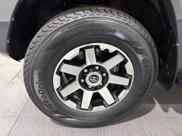 Used 2024 Toyota 4Runner TRD Off-Road Premium w/ Moonroof Package AWD/4WD image 22
