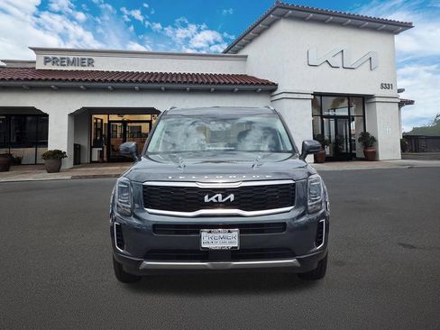 Certified 2022 Kia Telluride S FWD image 3