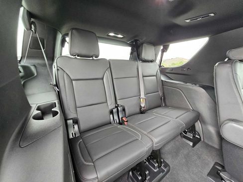 Used 2024 GMC Yukon Denali w/ Denali Reserve Package AWD/4WD image 14