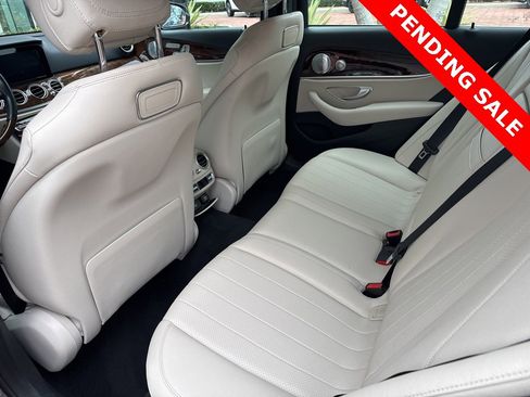 Used 2018 Mercedes-Benz E 400 4MATIC Wagon image 6
