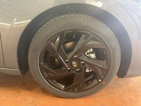 New 2026 Hyundai Elantra SEL Sport FWD image 10