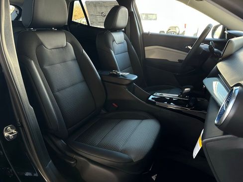 New 2026 Chevrolet Trax LT w/ Driver Confidence Package image 18