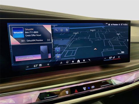 Used 2023 BMW i7 xDrive60 w/ Executive Package 2 AWD/4WD image 15