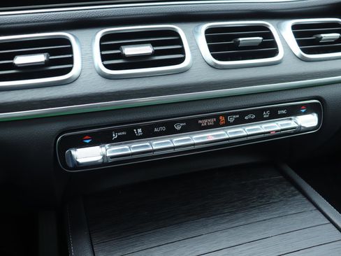 Used 2023 Mercedes-Benz GLE 350 4MATIC image 37