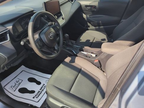 Used 2024 Toyota Corolla LE FWD image 7