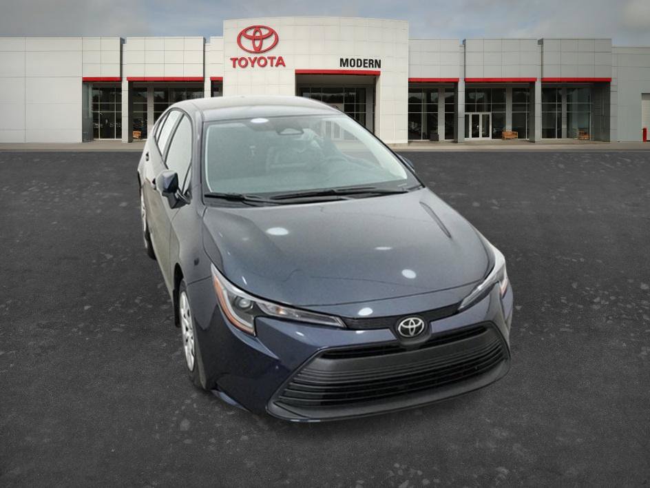 New 2027 Toyota Corolla LE FWD image 4
