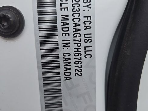 Certified 2023 Chrysler 300 Touring image 33