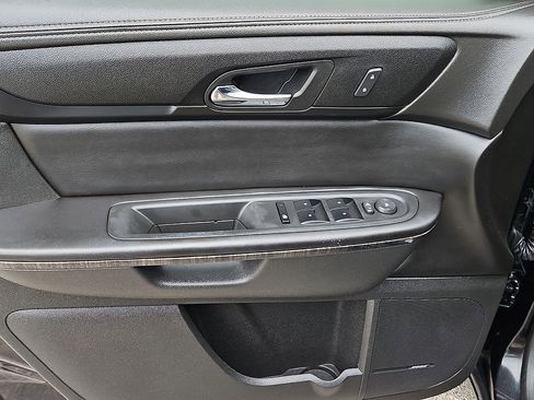 Used 2015 GMC Acadia SLT FWD image 20