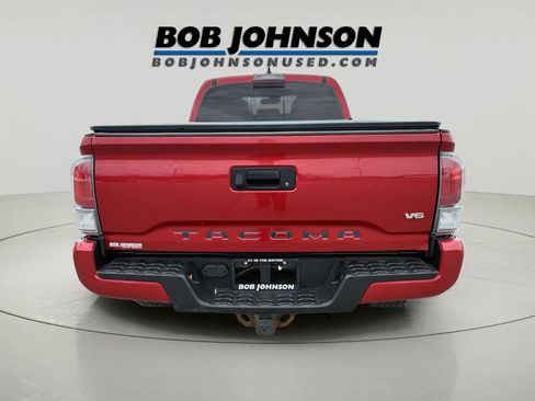 Used 2021 Toyota Tacoma TRD Sport image 5