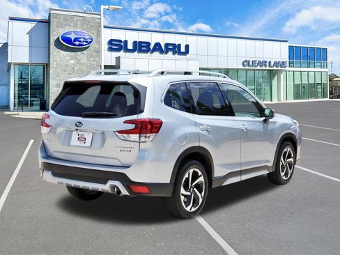 Certified 2023 Subaru Forester Touring AWD/4WD image 6