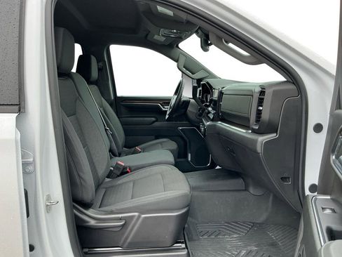 Used 2024 Chevrolet Silverado 1500 LT Trail Boss w/ Protection Package image 17