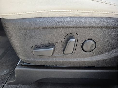 Used 2023 Kia Telluride S w/ S Sunroof Package AWD/4WD image 16