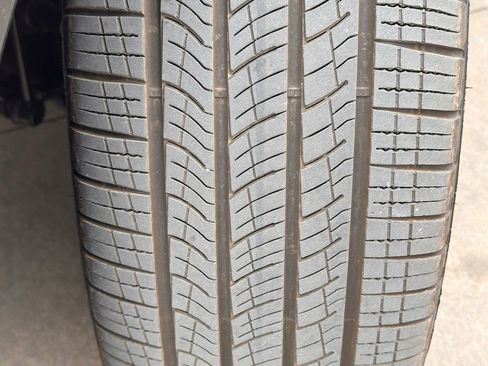 Certified 2025 Hyundai Santa Fe Calligraphy image 3