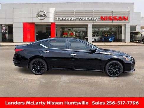 Certified 2025 Nissan Altima 2.5 SV w/ SV Special Edition Package FWD image 2