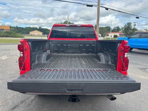 Used 2025 Chevrolet Silverado 2500 LT w/ Convenience Package AWD/4WD image 8