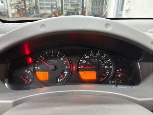 Used 2016 Nissan Frontier SV image 11