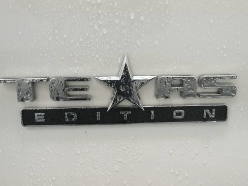 Used 2018 Chevrolet Silverado 1500 LTZ w/ Texas Edition AWD/4WD image 11